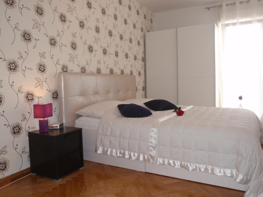 Apartment Mara Спліт Екстер'єр фото