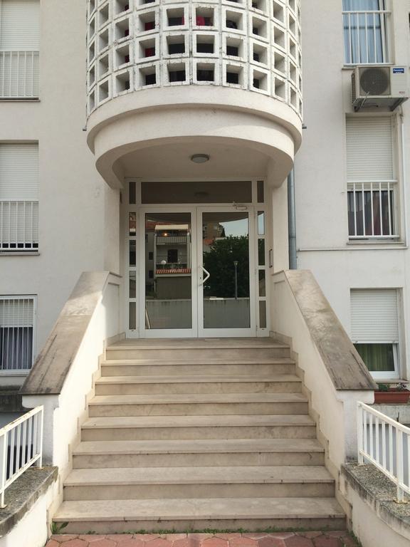 Apartment Mara Спліт Екстер'єр фото