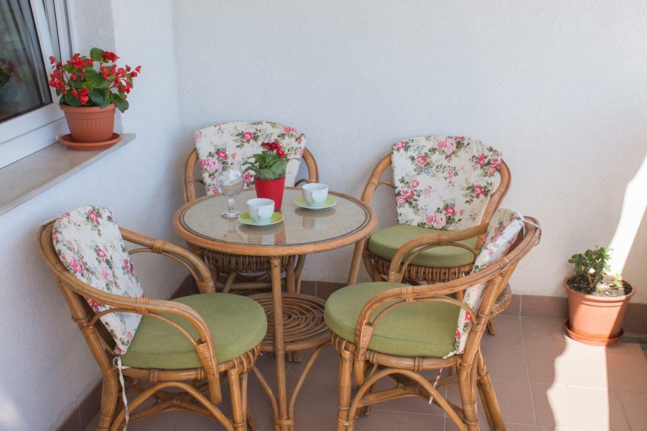 Apartment Mara Спліт Екстер'єр фото