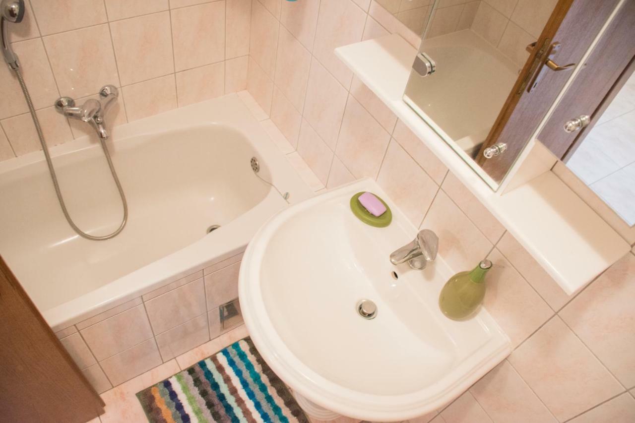 Apartment Mara Спліт Екстер'єр фото